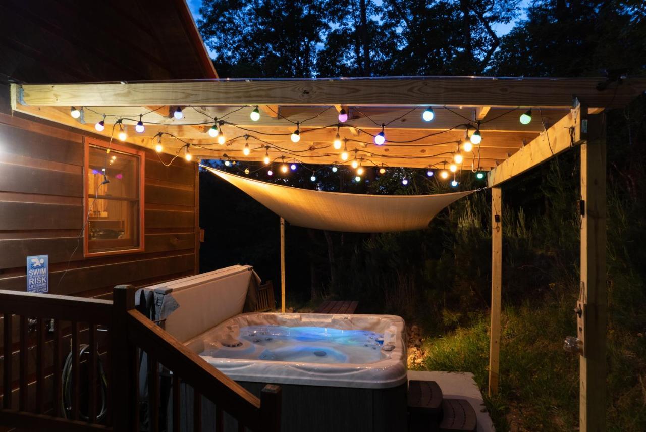 Trout N' About Your Blue Ridge Mountains Retreat, Hot Tub + Game Room! Ellijay Exterior foto