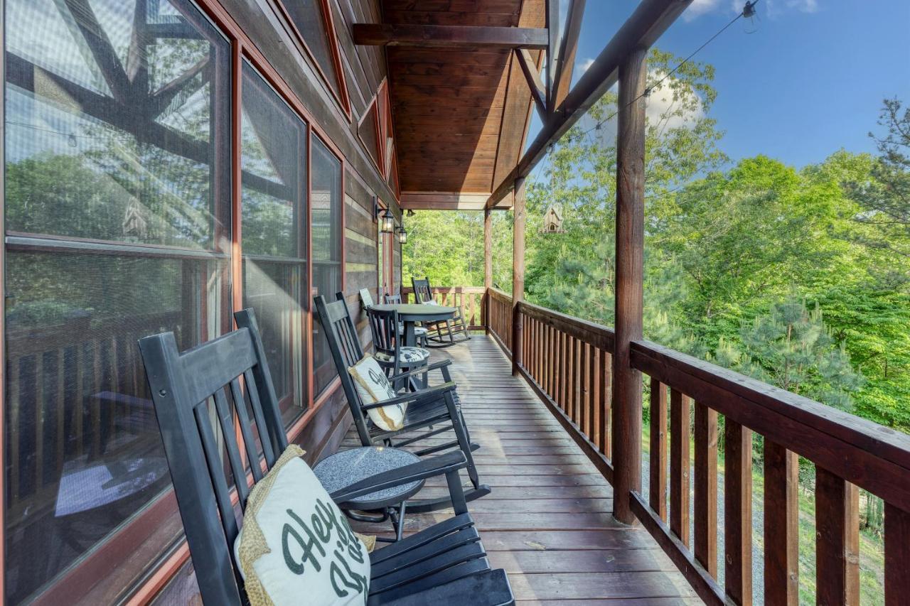 Trout N' About Your Blue Ridge Mountains Retreat, Hot Tub + Game Room! Ellijay Exterior foto