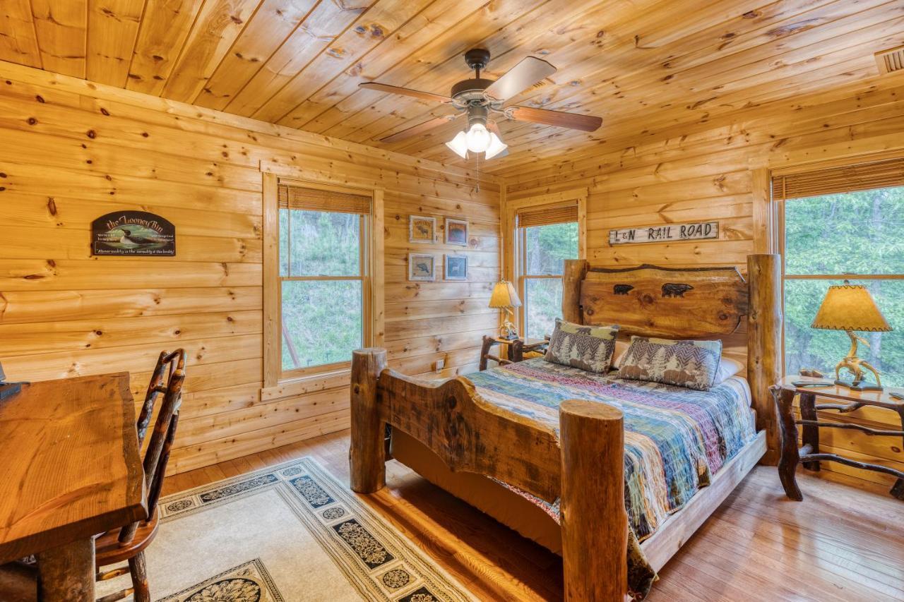 Trout N' About Your Blue Ridge Mountains Retreat, Hot Tub + Game Room! Ellijay Exterior foto